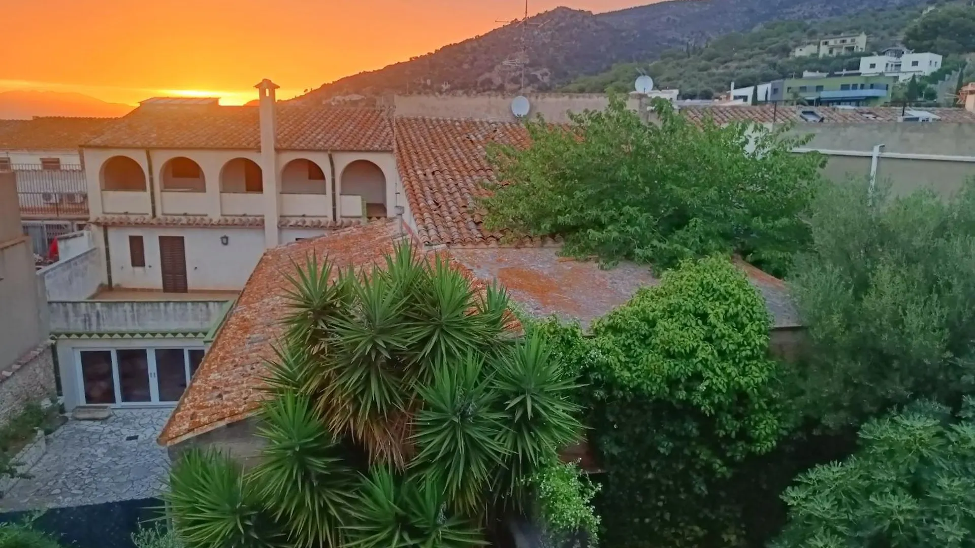 Appartement Atico Relax Con Gran Terraza Y Vistas A La Costa Brava à Palau Saverdera 0*,  Espagne